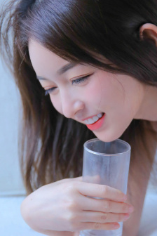 慢性折磨呕吐室在线观看